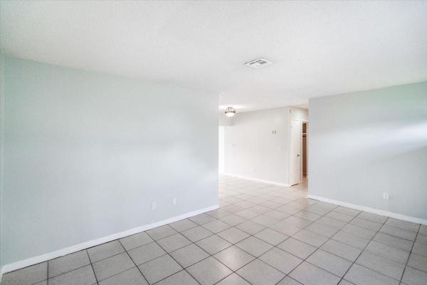 Riverview, 423 SE Lamon Ln, Port St. Lucie, Florida 34983, image 2