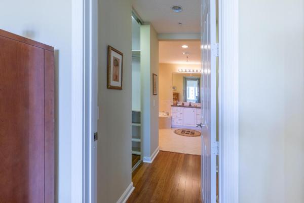 Harbour Isle East, 37 Harbour Isle Dr #204, Fort Pierce, Florida 34949, image 2