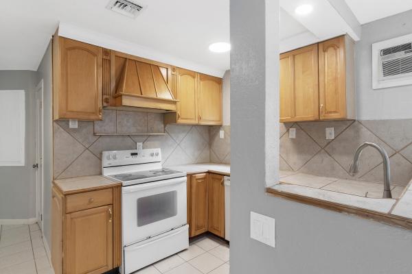 Northwood Harbor, 515 49th St, West Palm Beach, Florida 33407, image 2