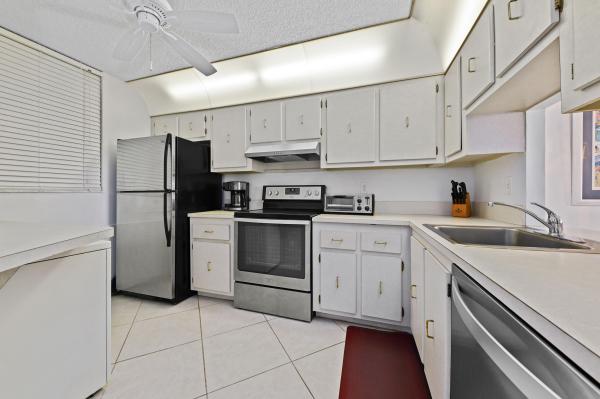 Palm Beach Harbour Club, 3545 S Ocean Blvd #416, South Palm Beach, Florida 33480, image 1