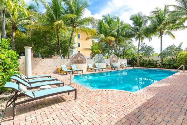 Pineapple Grove Village, 250 NE 3rd Ave #1-317, Delray Beach, Florida 33444, image 2