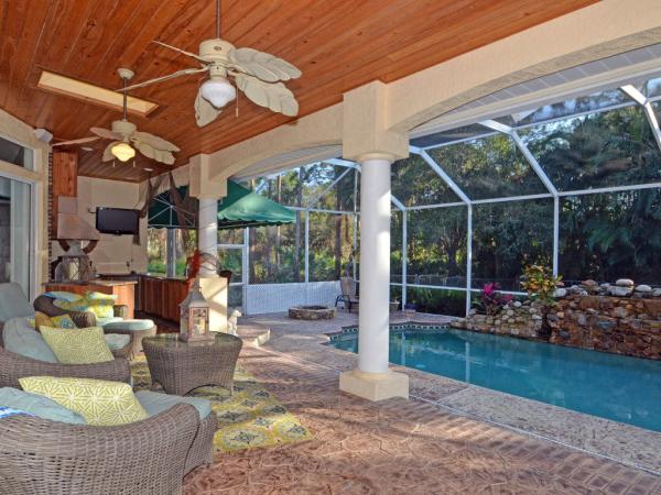 Charleston Oaks, 102 NE Charleston Oaks Dr, Port St. Lucie, Florida 34983, image 2