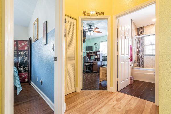 Addison Court At Wyndham Lakes, 5640 NW 120th Ter, Coral Springs, Florida 33076, image 2