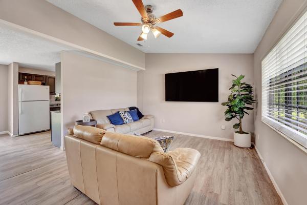 Delray Garden Estates, 5223 Pine Tree Dr, Delray Beach, Florida 33484, image 2