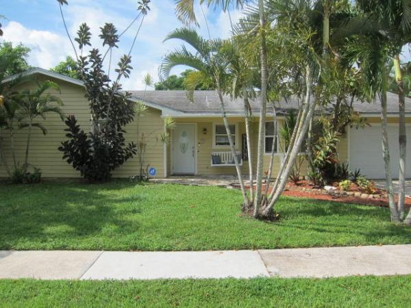 Jupiter No HOA, 900 Elm Cir, Jupiter, Florida 33458, image 1