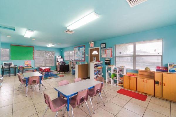 Lake Avenue, 1120 13th St, West Palm Beach, Florida 33401, image 2