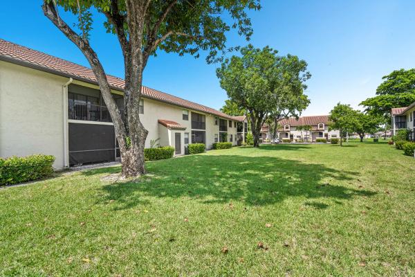 Embassy Square, 2507 Congressional Way, Deerfield Beach, Florida 33442, image 2