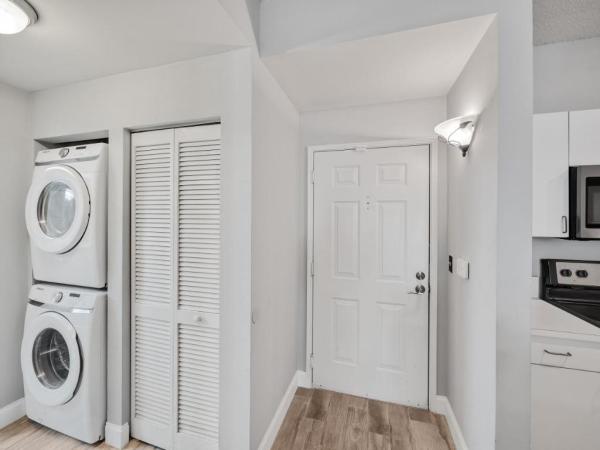 The Courtyards In CityPlace, 630 S Sapodilla Ave #104, West Palm Beach, Florida 33401, image 2