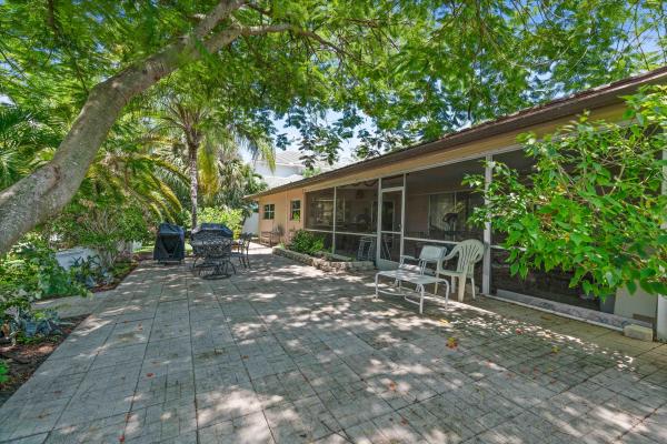 Country Club Point, 20 Tradewinds Cir, Tequesta, Florida 33469, image 1