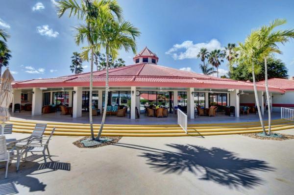 The Lexington Club Villas, 7653 Lexington Club Blvd #D, Delray Beach, Florida 33446, image 3