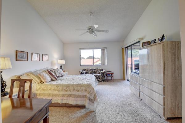 The Lexington Club Villas, 7653 Lexington Club Blvd #D, Delray Beach, Florida 33446, image 2