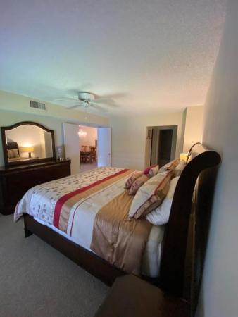 Lakeside Of Banyan Springs, 5400 Cedar Lake Dr #203, Boynton Beach, Florida 33437, image 3