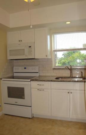 Barkley At Cresthaven Villas, 5263 Cresthaven Blvd #I, West Palm Beach, Florida 33415, image 2