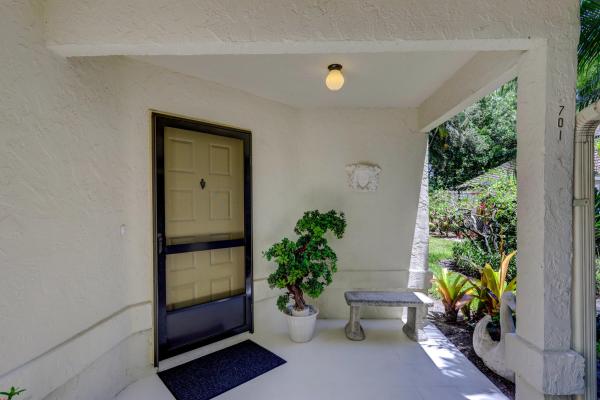 Villas Of Glengary, 701 Saint Giles Ct, Palm Beach Gardens, Florida 33418, image 1