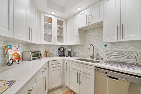 Connemara, 5420 N Ocean Dr #1003, Riviera Beach, Florida 33404, image 2
