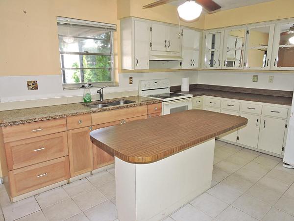 Greenbrier, 2909 Via Palma, Lake Worth, Florida 33461, image 2