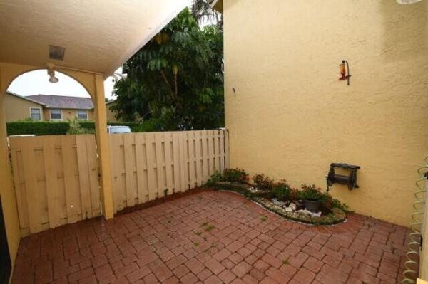 Pineapple Walk, 22304 Pineapple Walk Dr, Boca Raton, Florida 33433, image 1