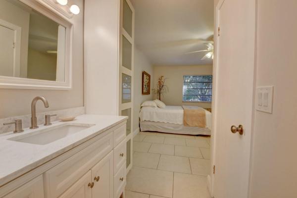 The Pines Of Delray, 1020 Del Aire Ct #1-C, Delray Beach, Florida 33445, image 2