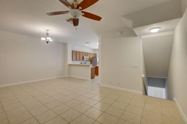 Parkside Square, 2854 S Oasis Dr, Boynton Beach, Florida 33426, image 1