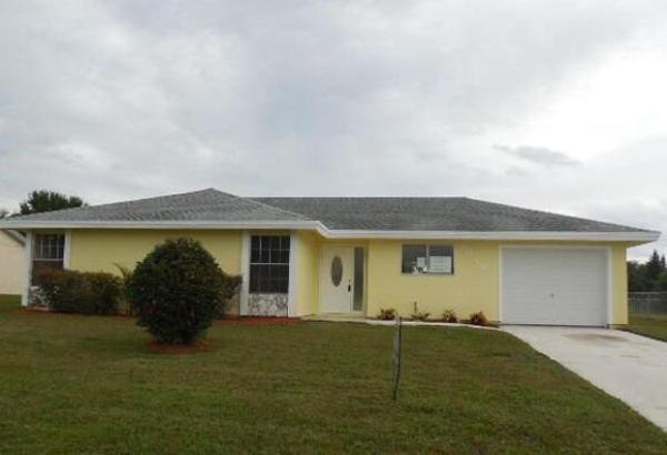 Rainier Lakes At Sandhill Crossing, 2089 SE Rainier Rd, Port St. Lucie, Florida 34952, image 2