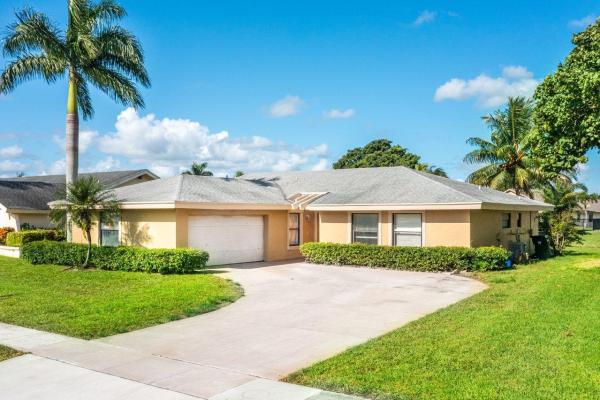 Berkshire, 879 Windtree Way, Wellington, Florida 33414, image 3