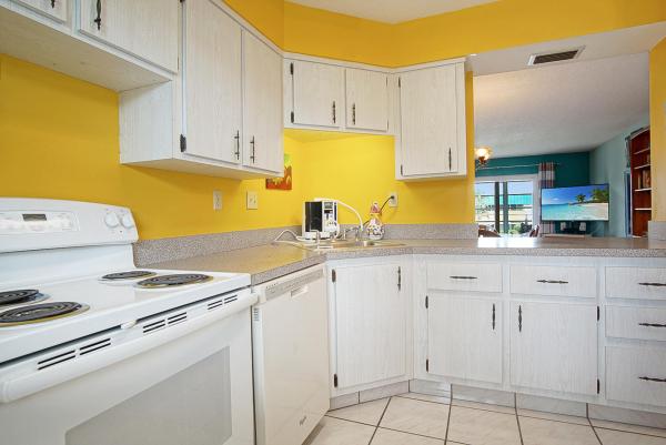 The Colonnades, 1176 Bayshore Dr #205, Fort Pierce, Florida 34949, image 1
