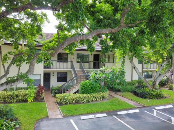 Lucerne Pointe, 7681 Tahiti Ln #202, Lake Worth, Florida 33467, image 1