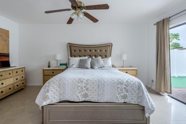 Pine Needle Park, 3816 Parkside Cir, Palm Springs, Florida 33461, image 2