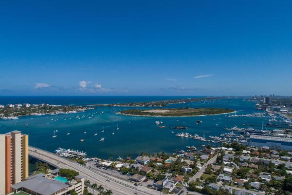 Marina Grande Club & Residences, 2640 Lake Shore Dr #1912, Riviera Beach, Florida 33404, image 2