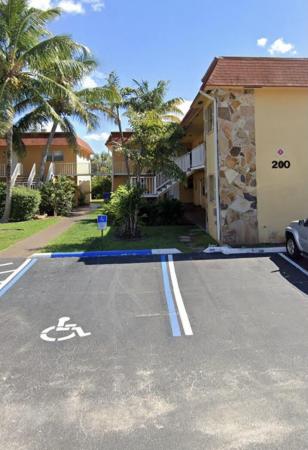 Enclave Sandpiper, 200 Croton Ave #202, Lantana, Florida 33462, image 1