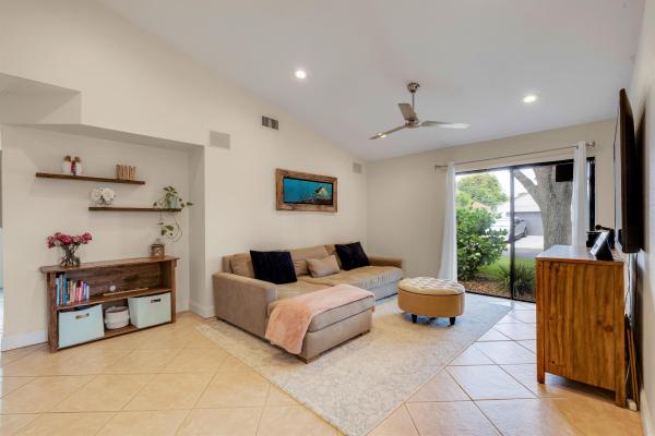 Boynton Lakes North, 2 Beckley Pl, Boynton Beach, Florida 33426, image 1