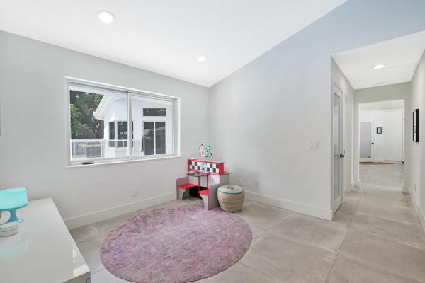 Paradise Palms, 250 NW 20th Ave, Boca Raton, Florida 33486, image 2