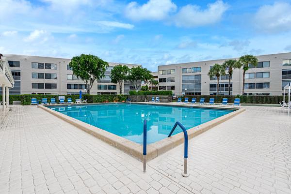 Fountainview At Spring Lakes, 3146 Via Poinciana #305, Lake Worth, Florida 33467, image 1