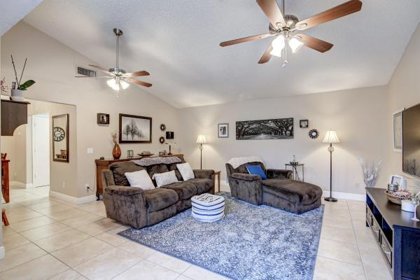 Tree Lake, 1081 Manor Dr, Palm Springs, Florida 33461, image 2