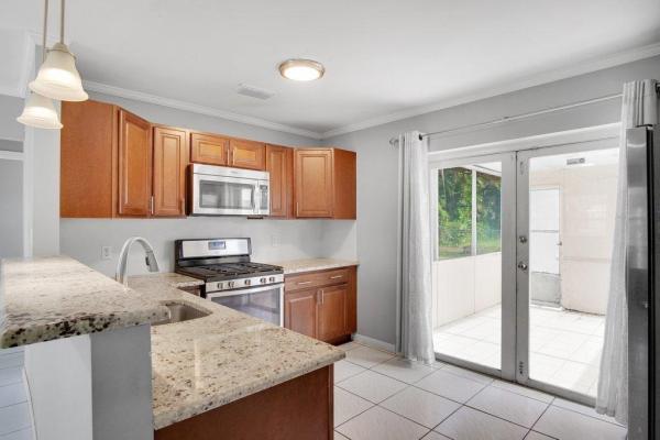 Englewood Manor, 2905 Buckley Ave, Lake Worth, Florida 33461, image 3