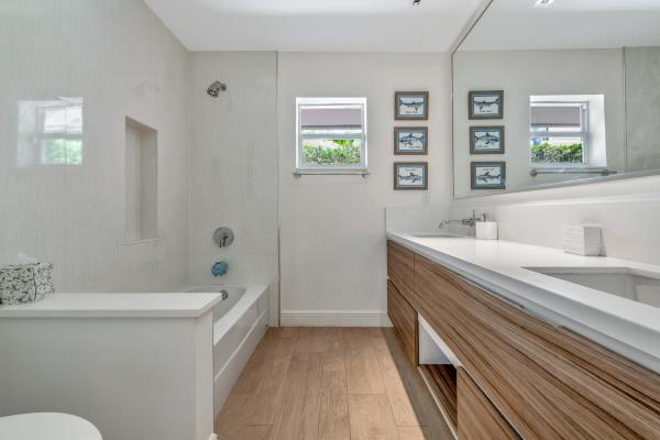 Hidden Key, 11814 Lake Shore Pl, North Palm Beach, Florida 33408, image 1