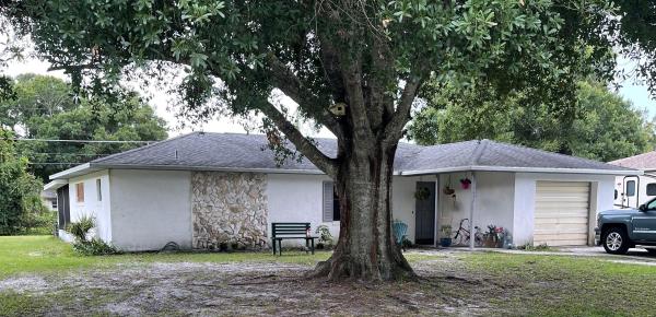 Lakewood Park, 7405 Kenwood Rd, Fort Pierce, Florida 34951, image 2
