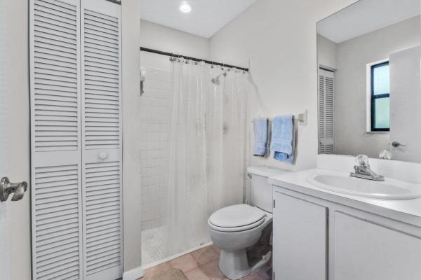 Floral Park Lantana, 2767 Park Dr, Lake Worth, Florida 33462, image 1