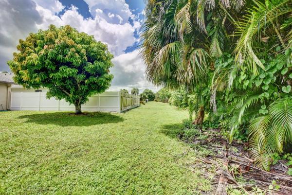 Arbor Glen, 5220 Arbor Glen Cir, Lake Worth, Florida 33463, image 1