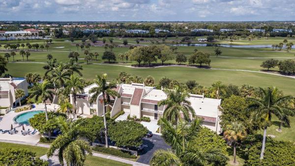 Garden Court Villas, 1801 Presidential Way #D102, West Palm Beach, Florida 33401, image 1