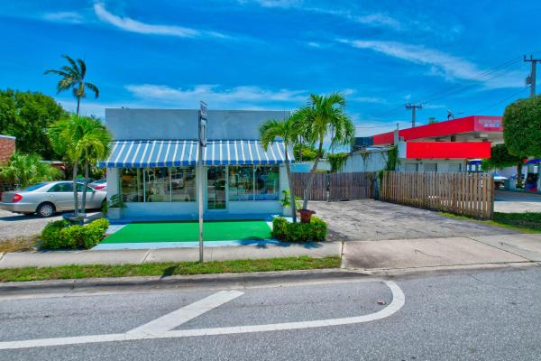 Delray Beach No HOA, 817 NE 6th Ave, Delray Beach, Florida 33483, image 1