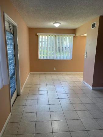Farnham, 36 Farnham B, Deerfield Beach, Florida 33442, image 1