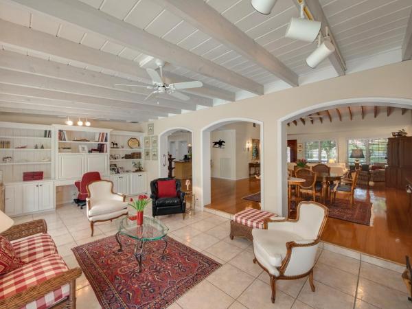 Worth Court, 156 Worth Ct N, West Palm Beach, Florida 33405, image 1