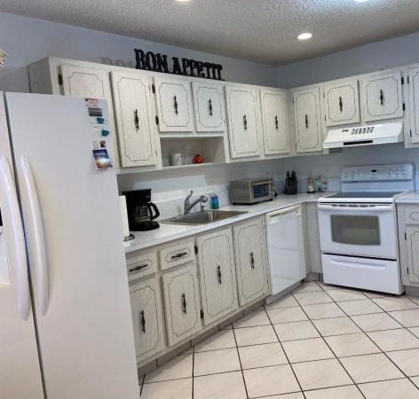 The Pines Of Delray North, 1440 NW 20th Ave #202, Delray Beach, Florida 33445, image 1