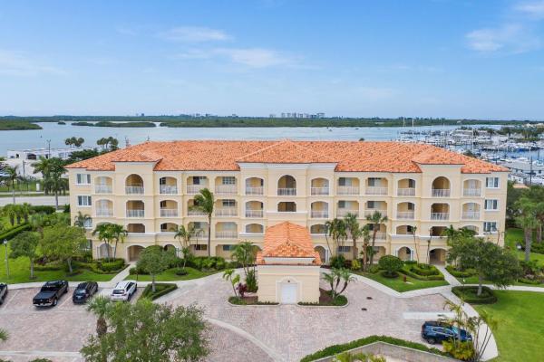 Harbour Isle East, 38 Harbour Isle Dr #303, Fort Pierce, Florida 34949, image 2