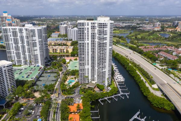 Mystic Pointe Tower 400, 3500 Mystic Pointe Dr #1906, Aventura, Florida 33180, image 2