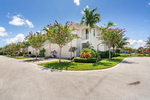 Hampton Cay, 2145 Wells Pl, Palm Beach Gardens, Florida 33418, image 2