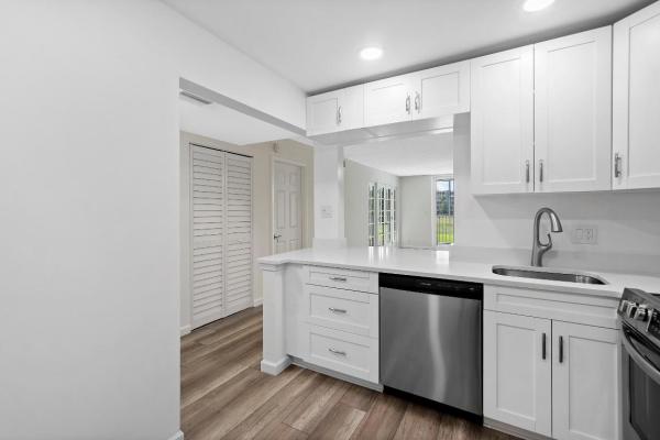 Boca Teeca, 250 NW 67th St #220, Boca Raton, Florida 33487, image 1