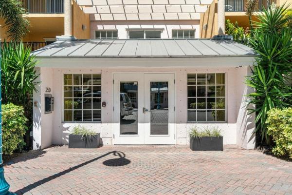 Pineapple Grove Village, 250 NE 3rd Ave #1208, Delray Beach, Florida 33444, image 1