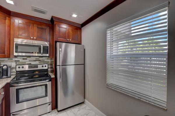 Normandy At Kings Point, 419 Normandy I, Delray Beach, Florida 33484, image 2